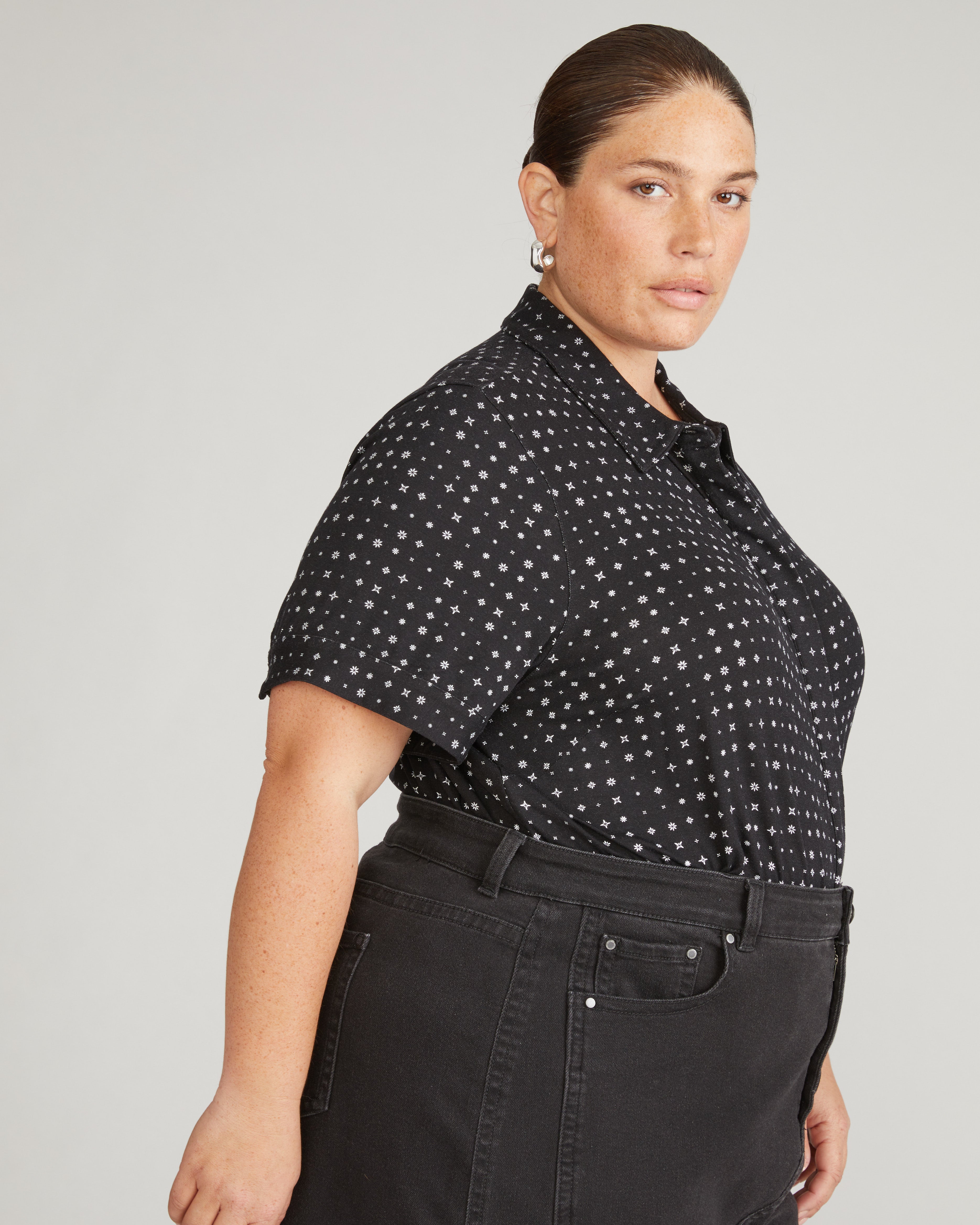 Chelsea Liquid Jersey Short Sleeve Shirt - Galactic Print in Black