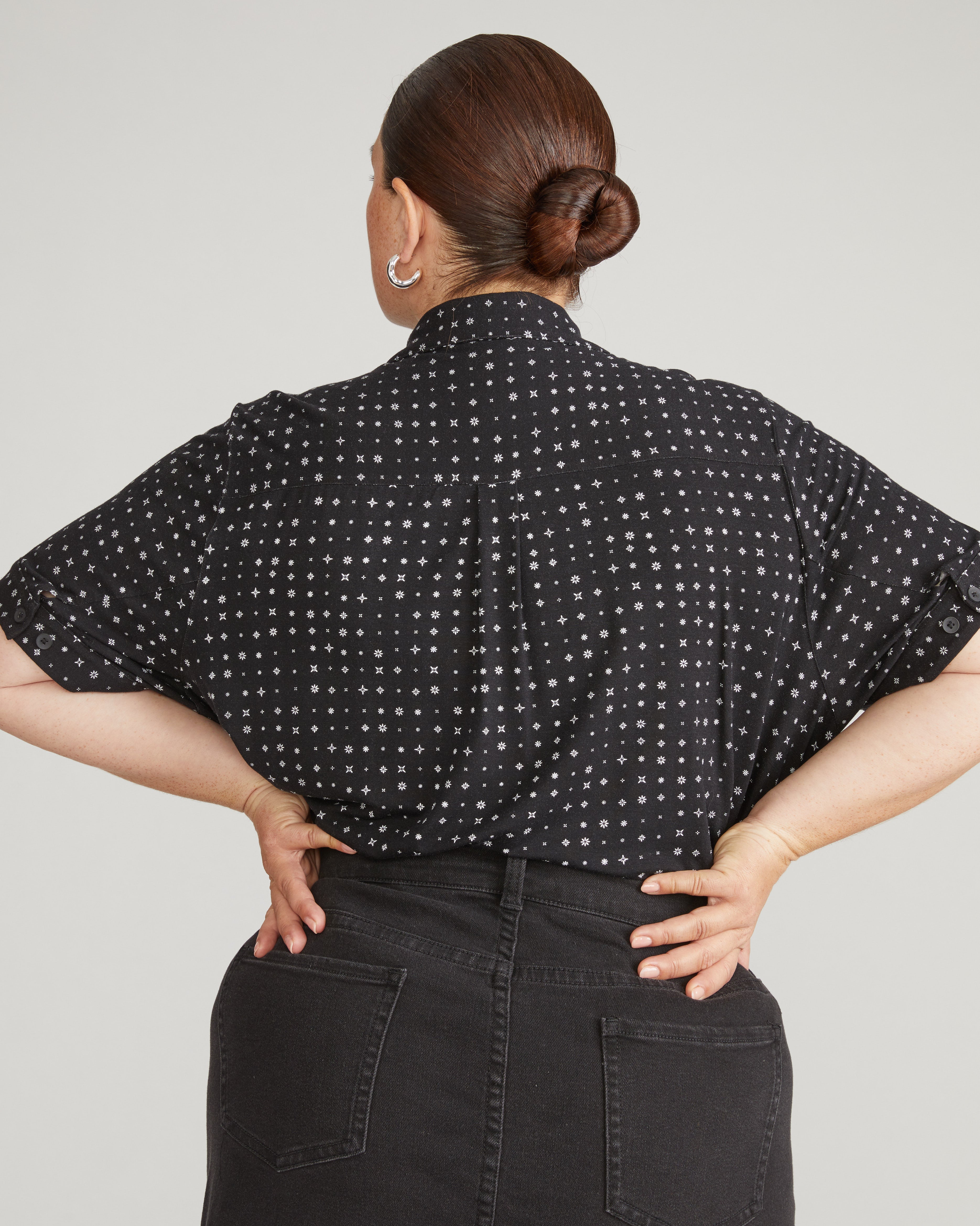 Chelsea Liquid Jersey Short Sleeve Shirt - Galactic Print in Black