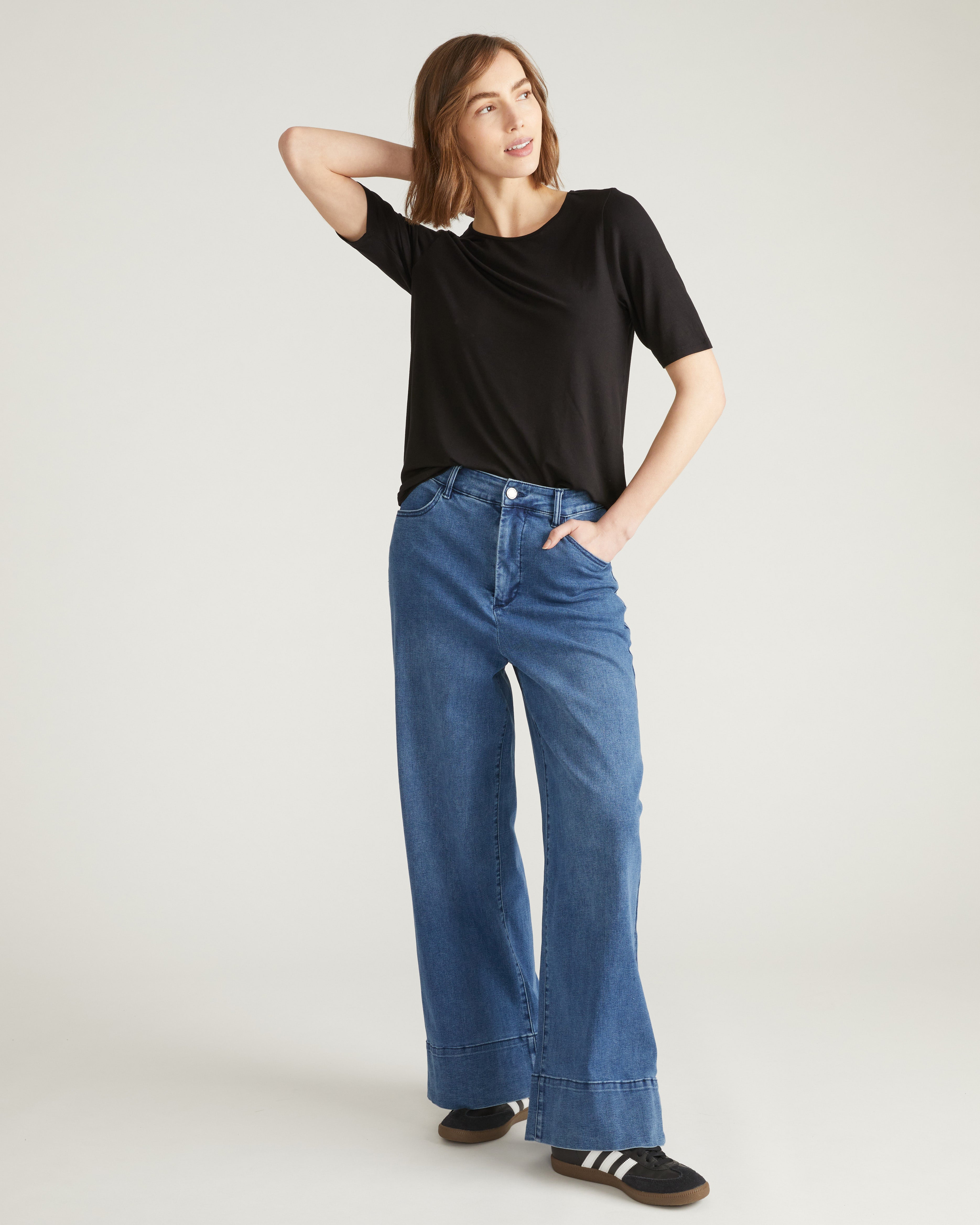 Lily Liquid Jersey Crew Neck Stovepipe Tee - Black