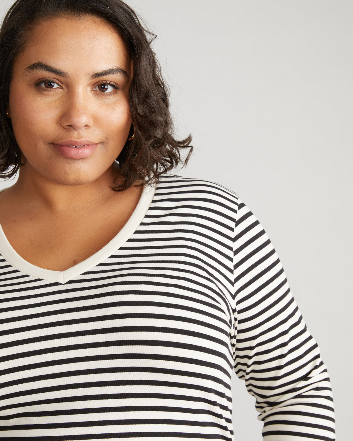 Long Sleeve V Rex - Ecru/Black Stripe