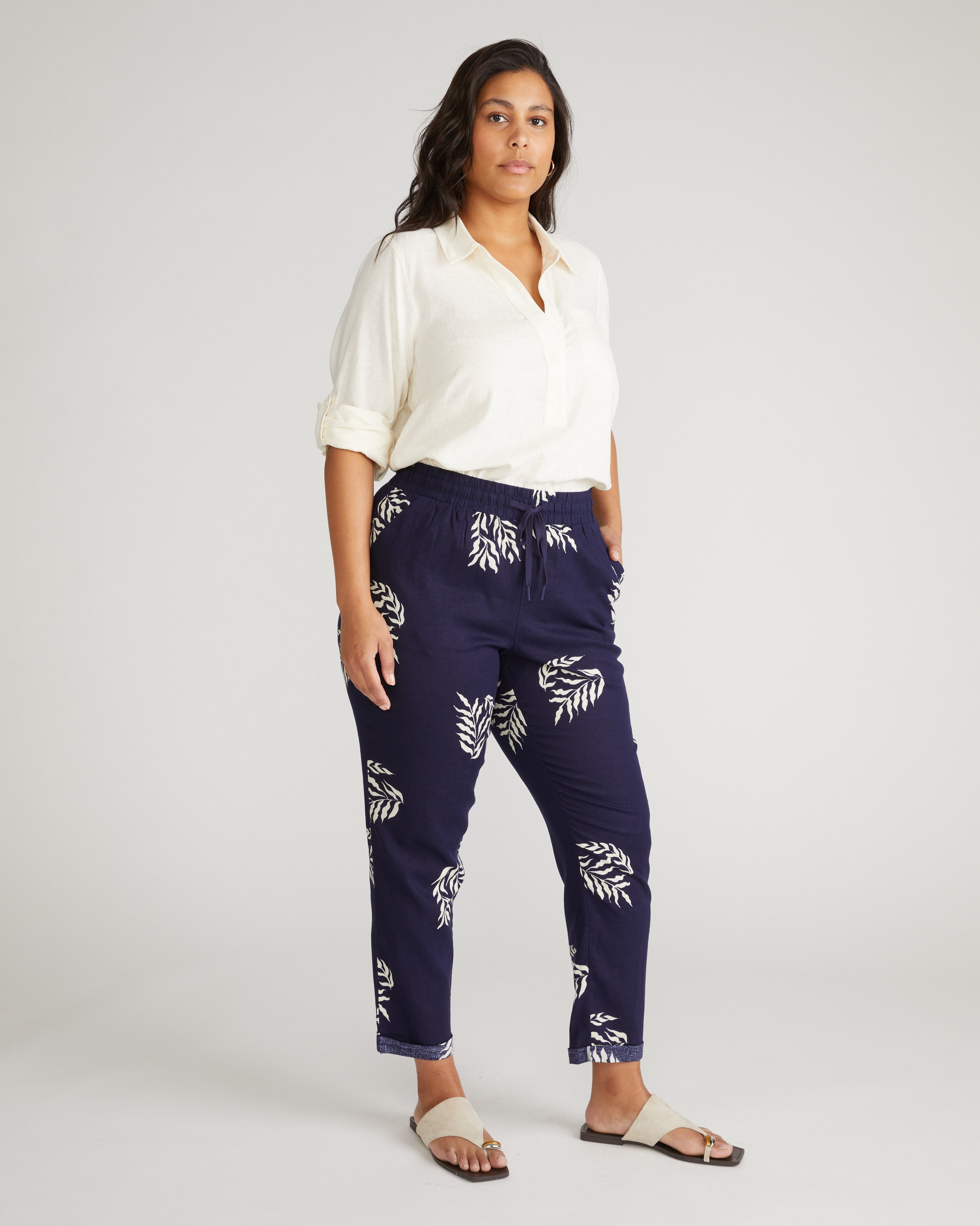 Sayville Linen Drawstring Pant - Beachgrass Print in Navy