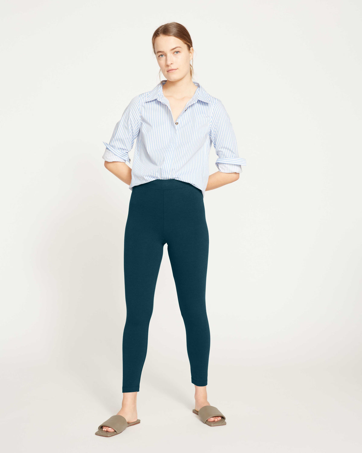 Roya Cropped Leggings 23 Inch - Deep Sea