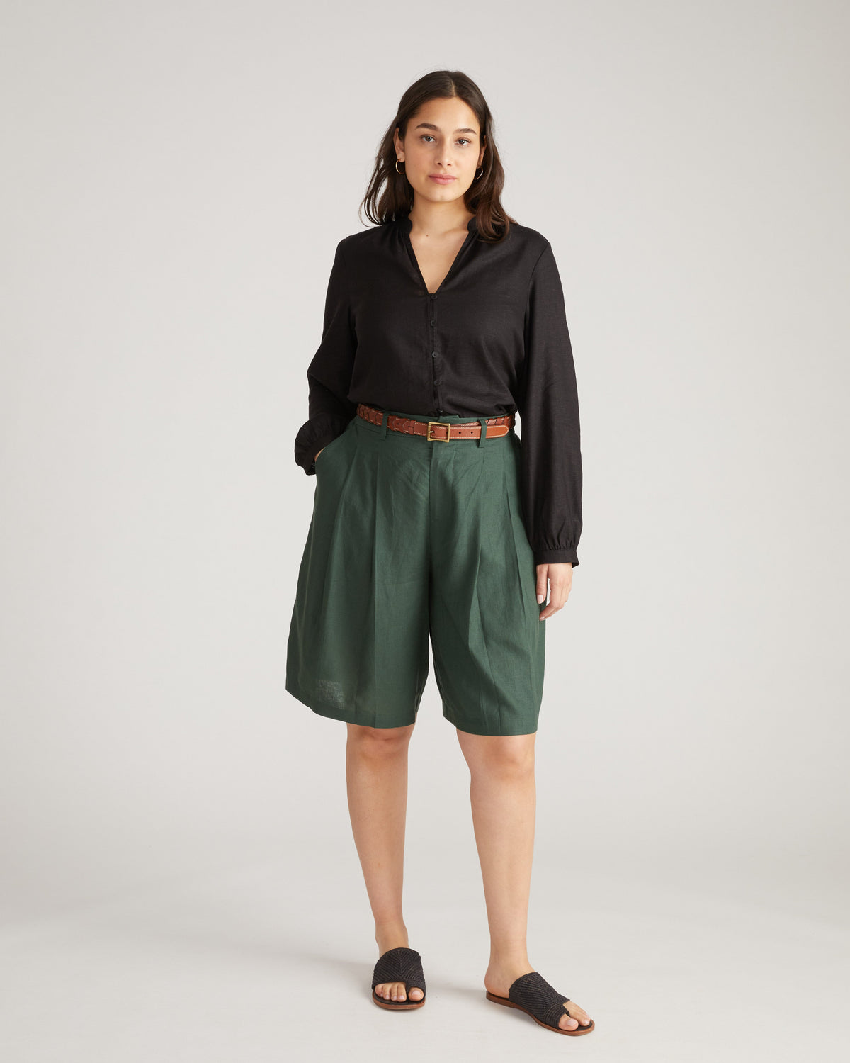 Seaport Tailored Linen Short - Luscious Green