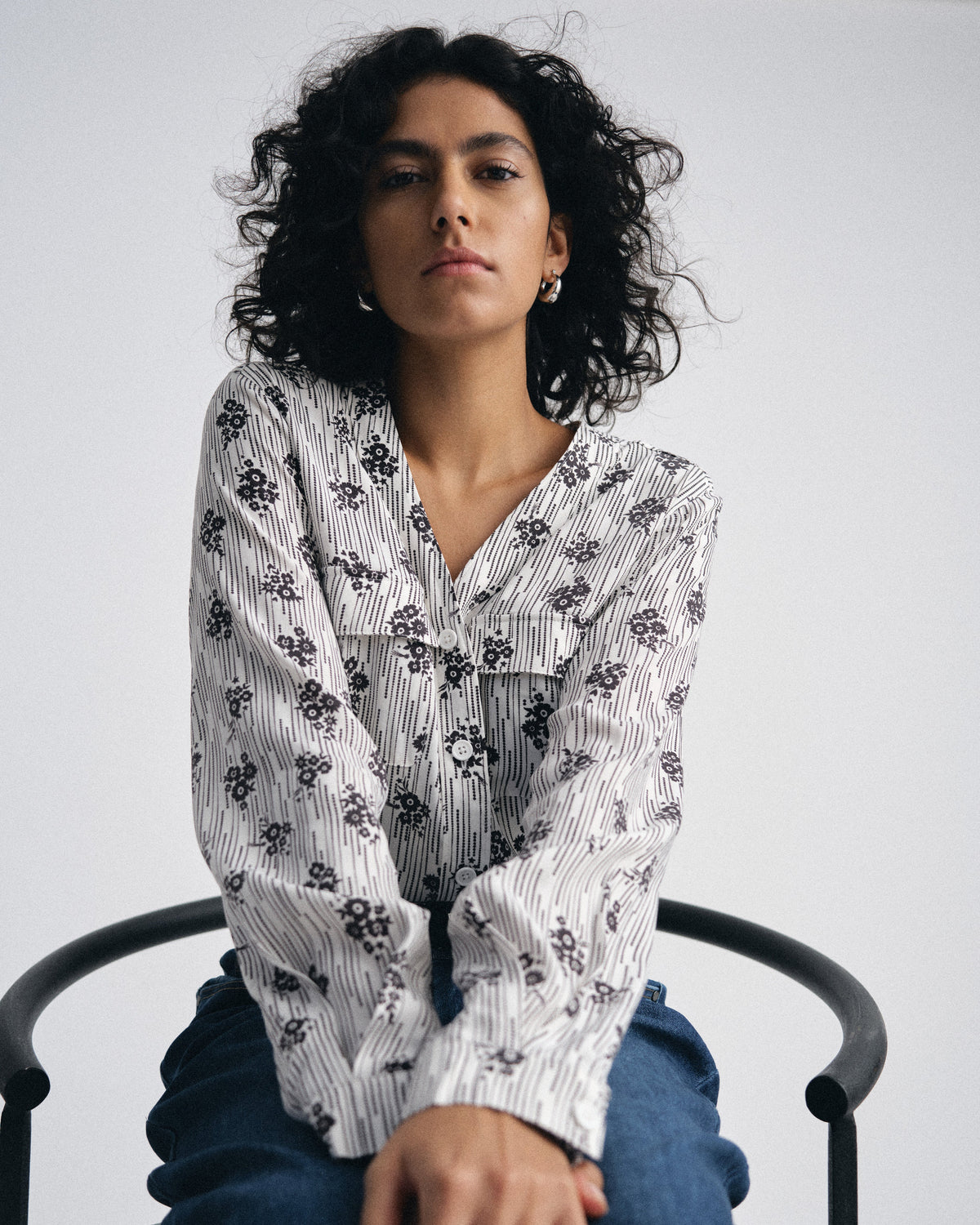 Cooling Stretch Cupro Button-Down Blouse - Vintage Daydream Print