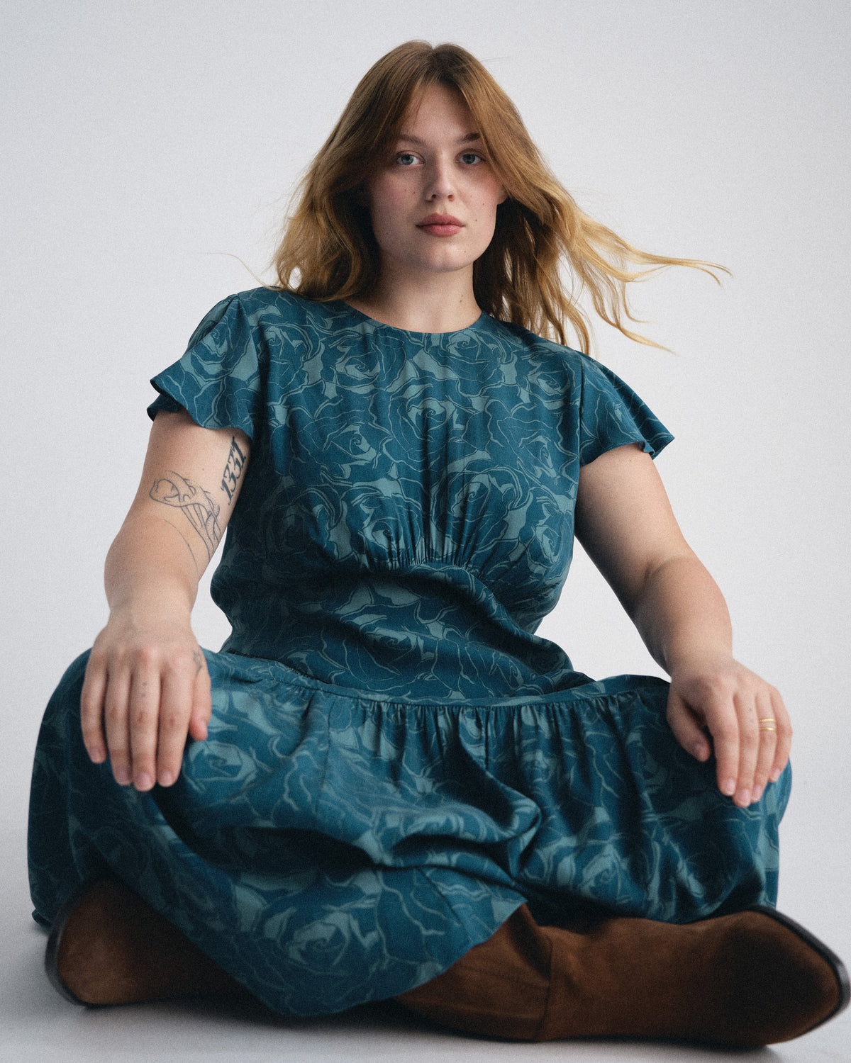 Mariella Stretch Cupro Dress - Rose Print in Deep Teal