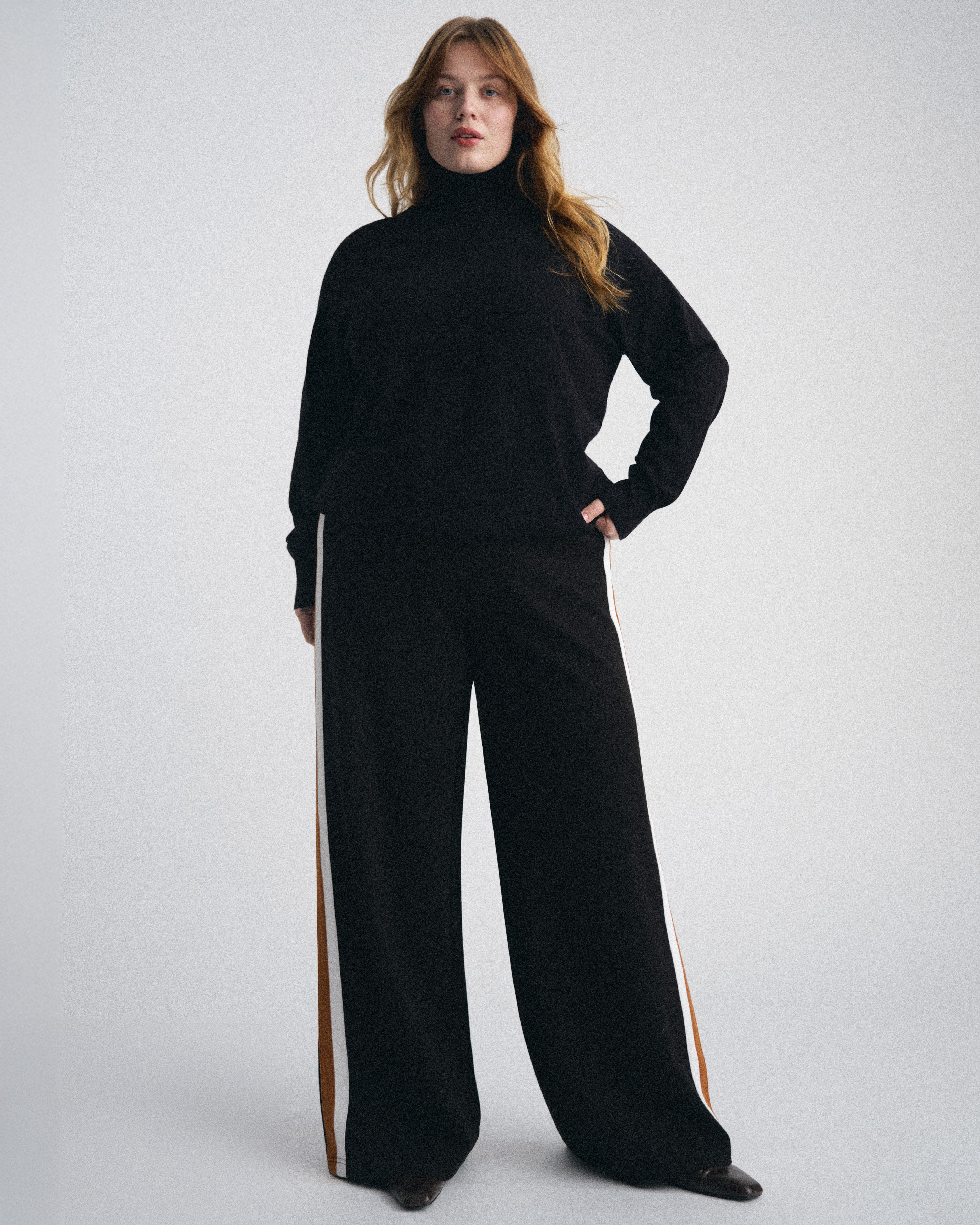 Renee Savvy Fine Knit Raglan Turtleneck - Black