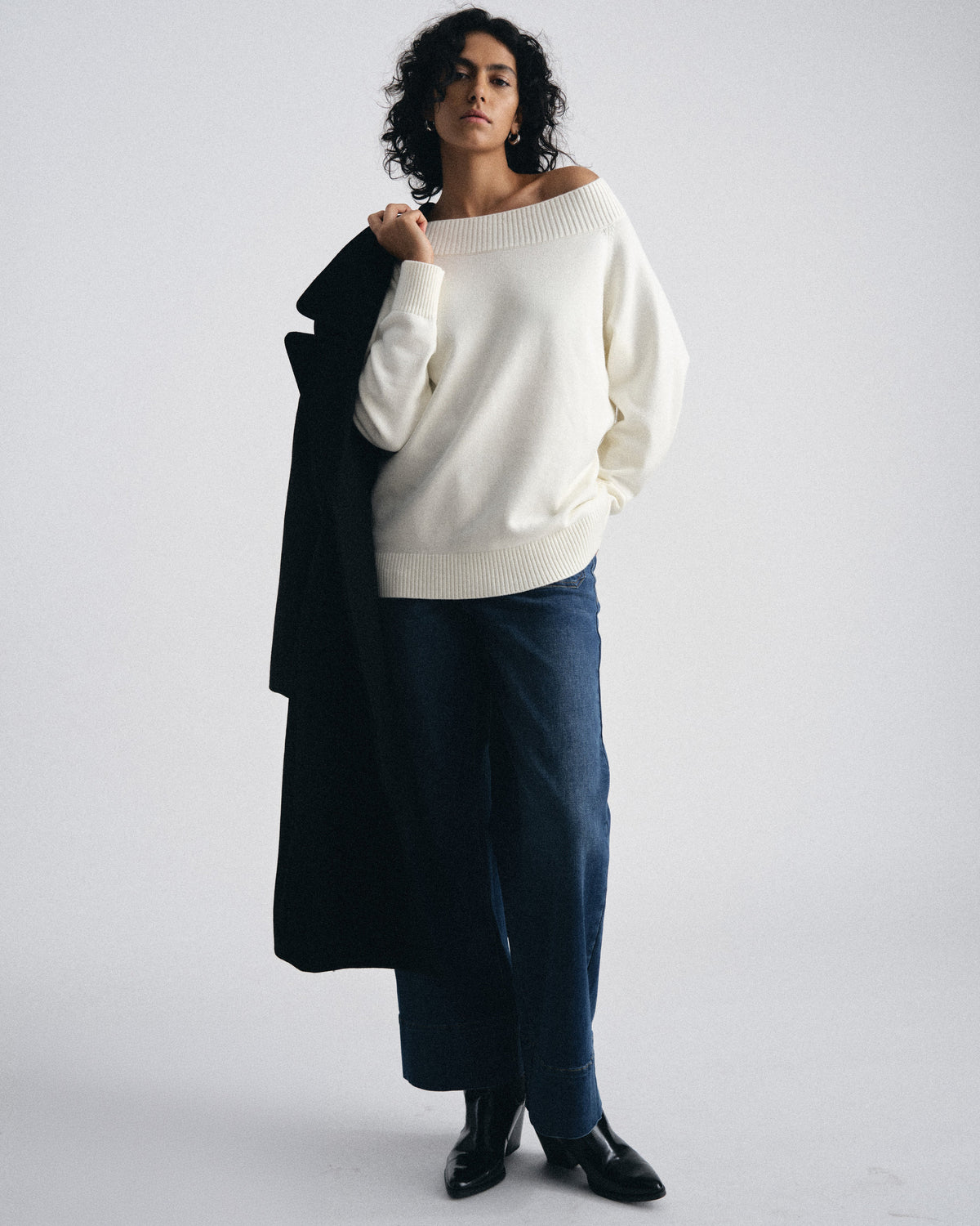 Noomi Cold Shoulder Sweater - Cream