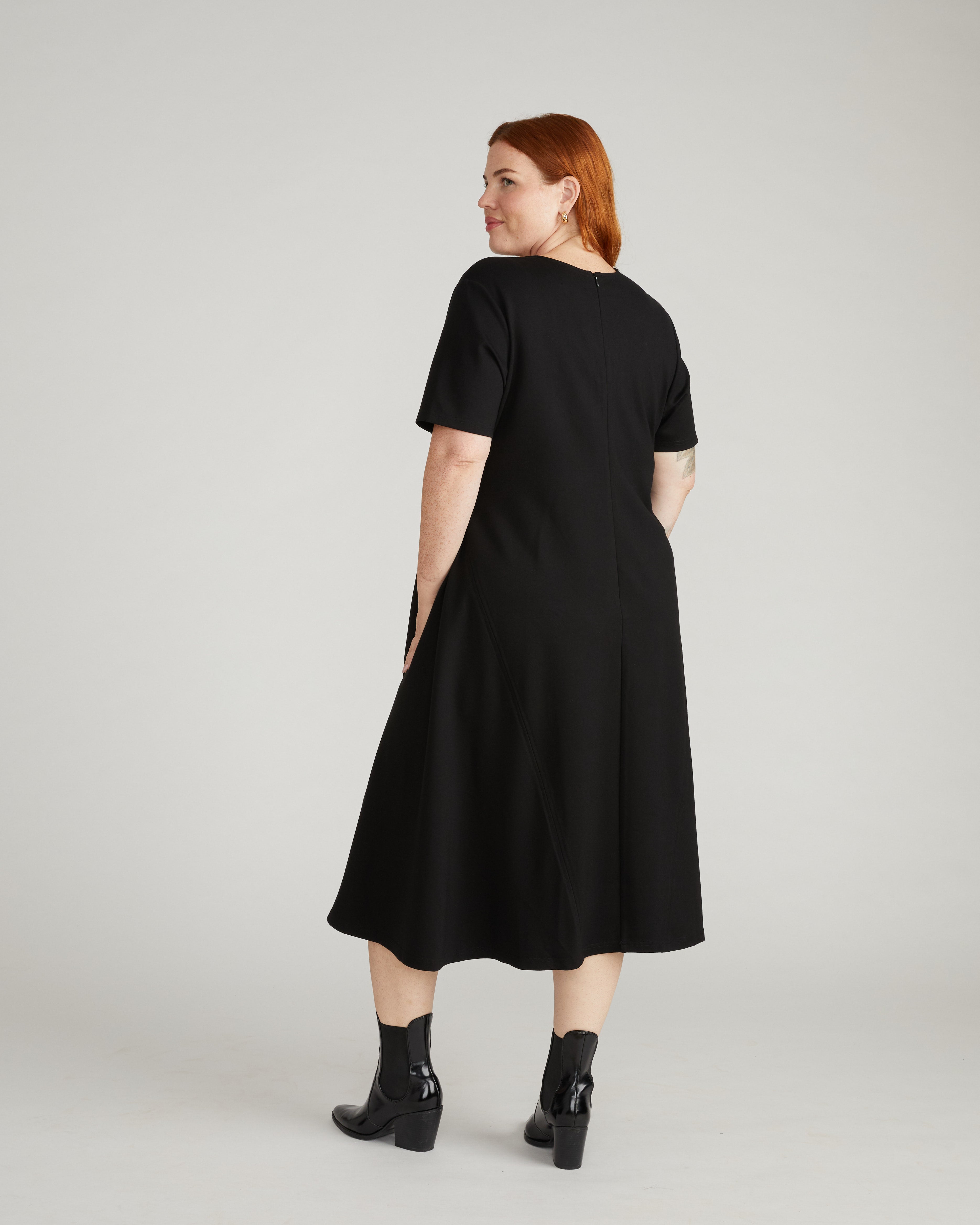 Saskia Ponte Dress - Black