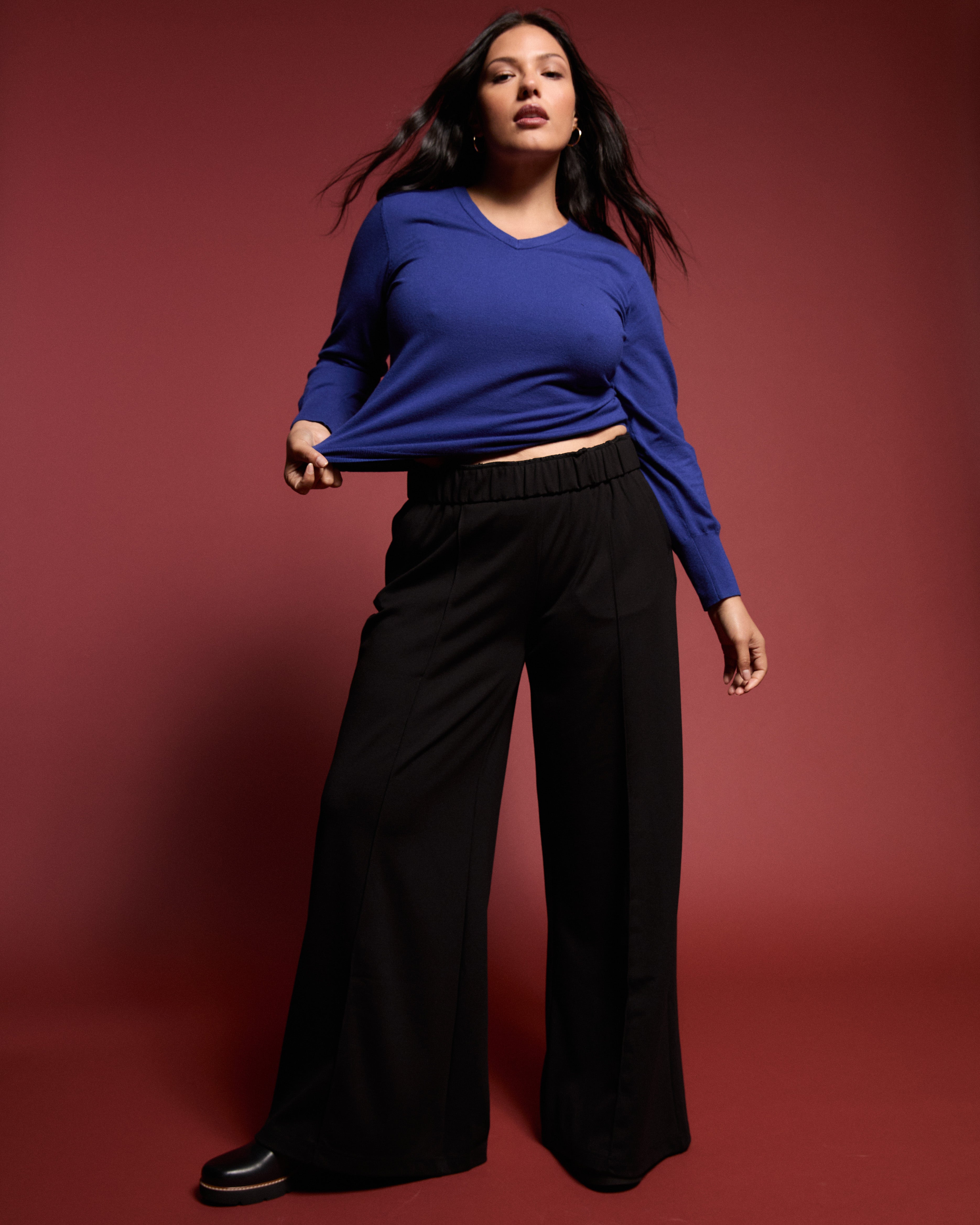 Savvy Fine Knit V Sweater - Tanzanite