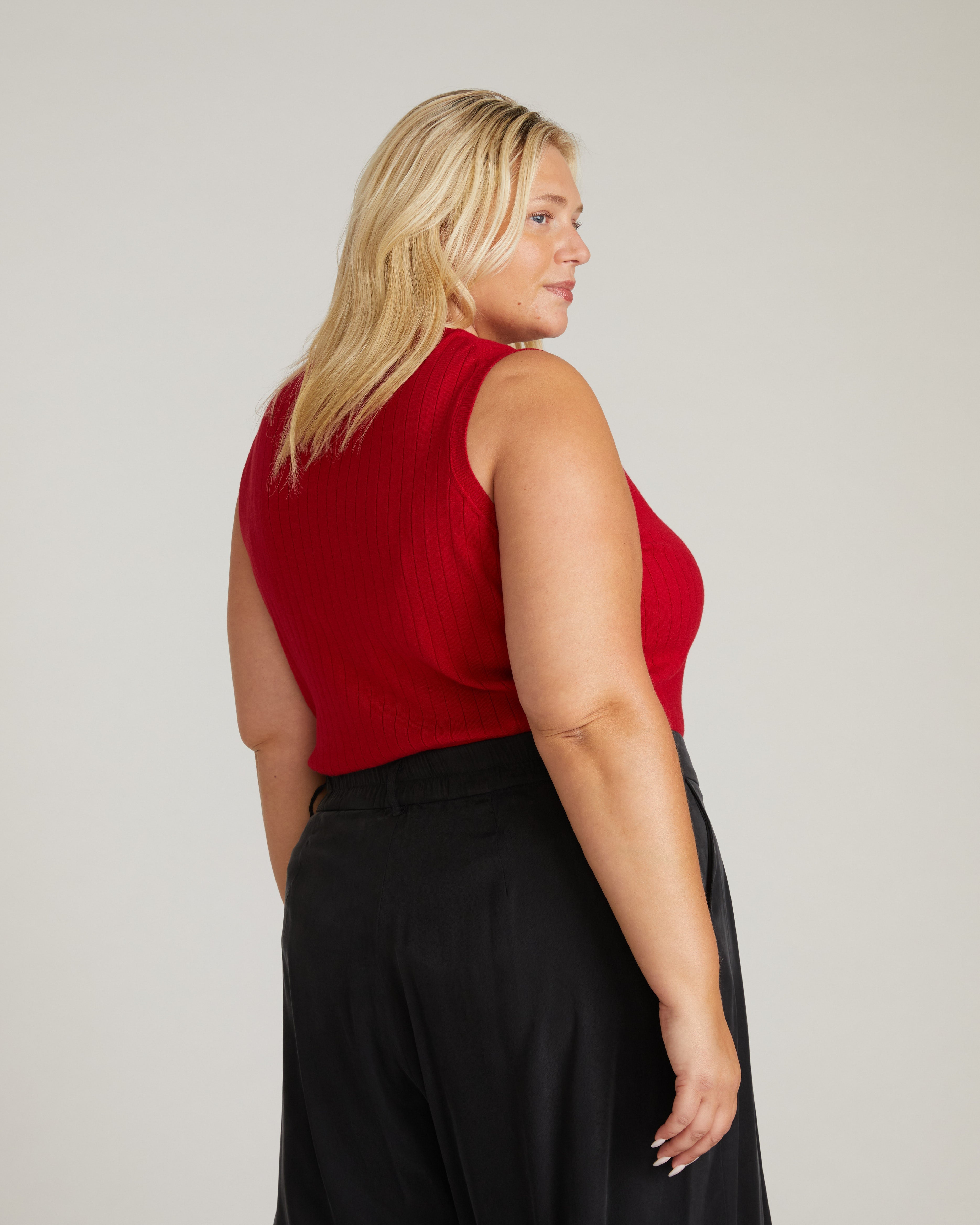 Savvy Fine Knit Sweater Shell - Carmine