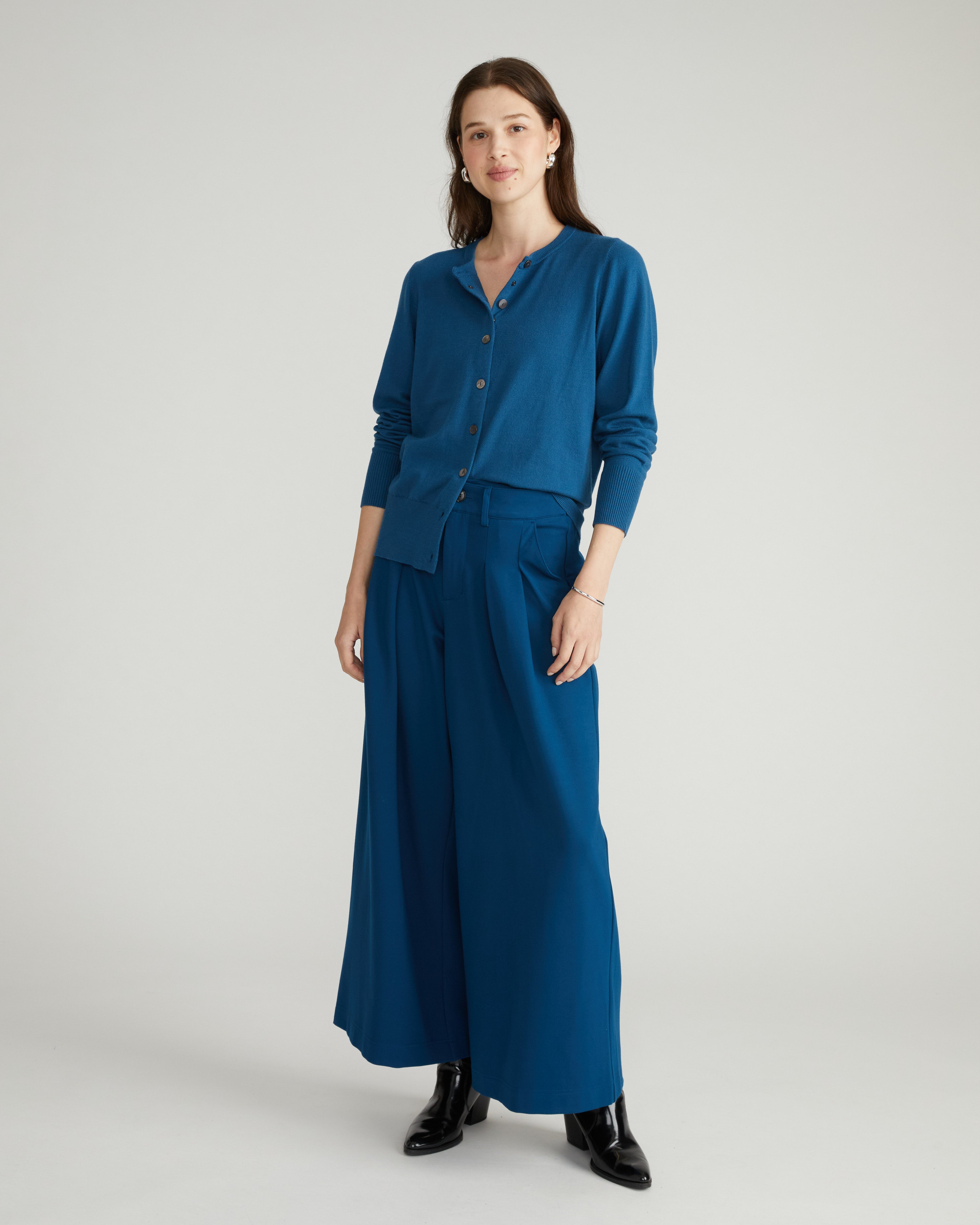 Savvy Fine Knit Crewneck Cardigan - Blue Teal