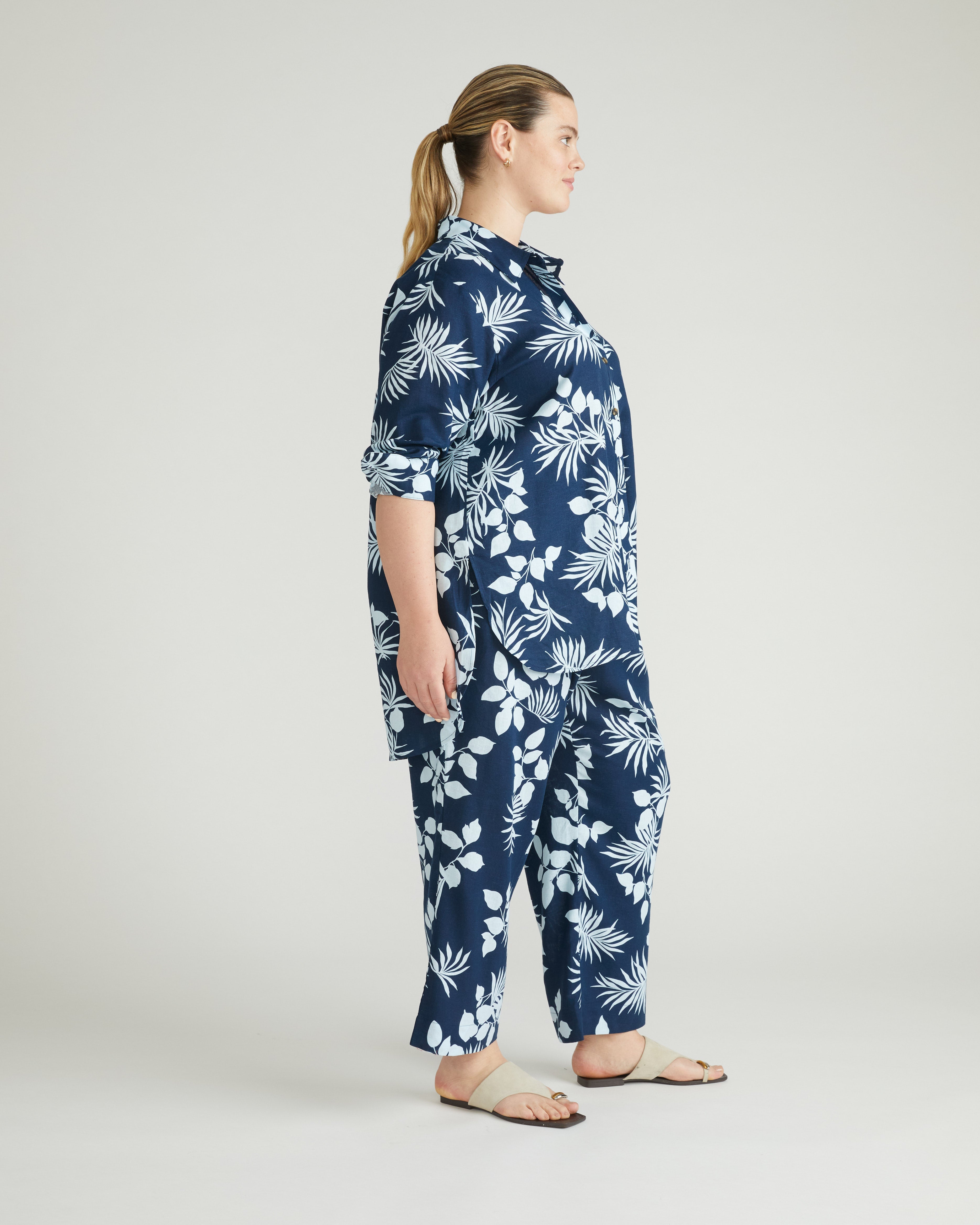 Dawn Linen Hi Low Tunic - Palm Print in Light Blue