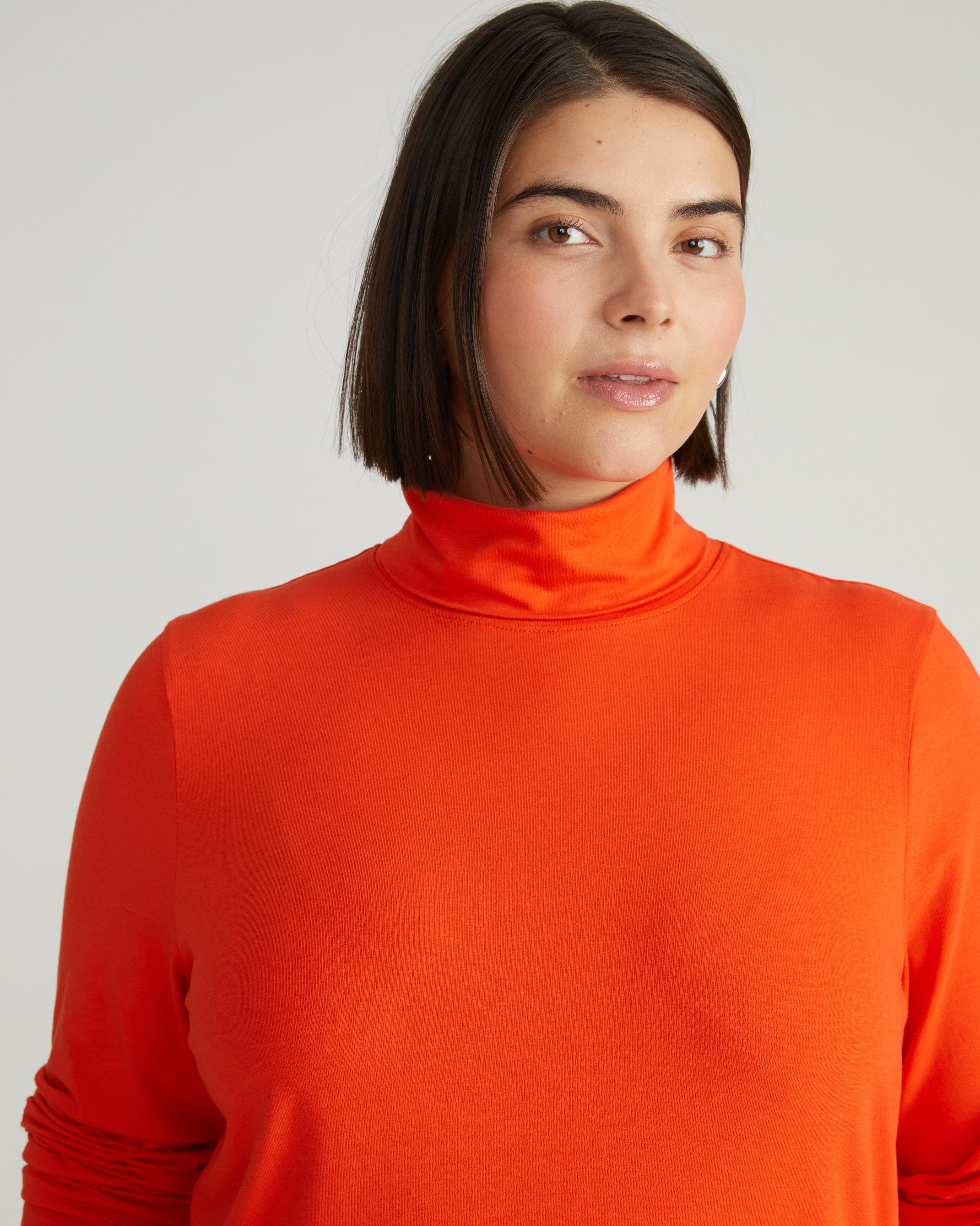 Close Fit Turtleneck - Poppy