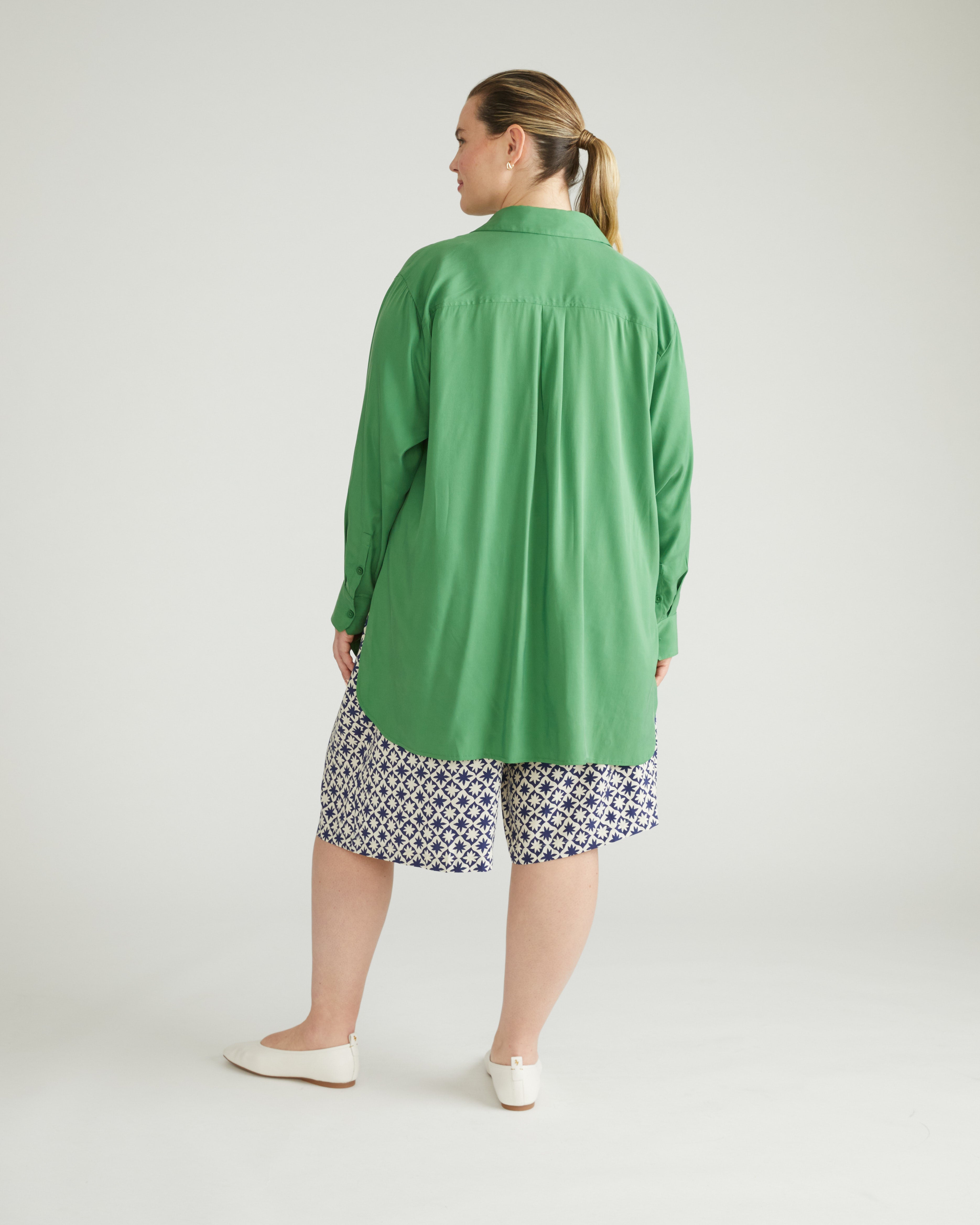Cooling Stretch Cupro Artist Shirt - Clover
