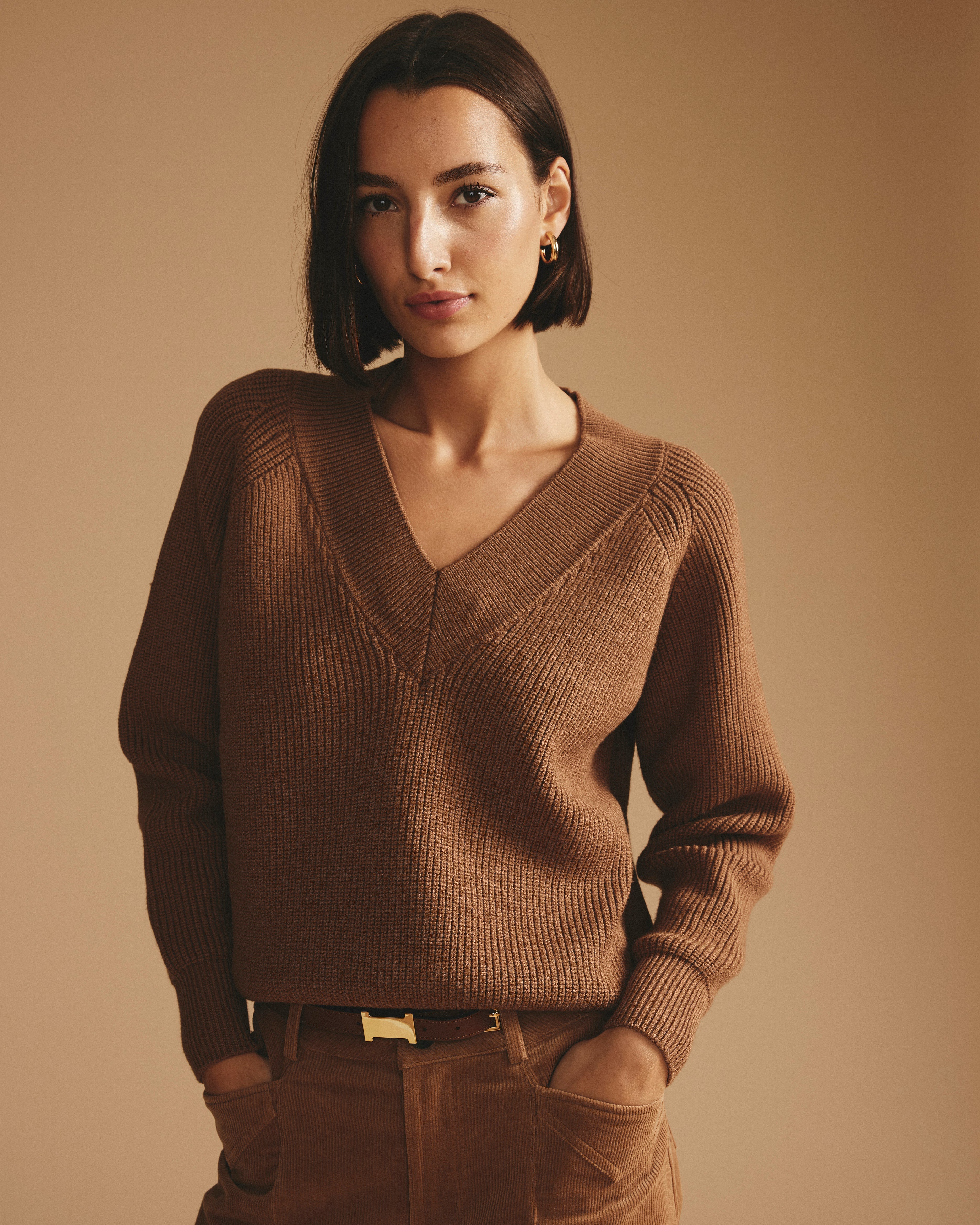 Tori V Neck Sweater - Classic Camel