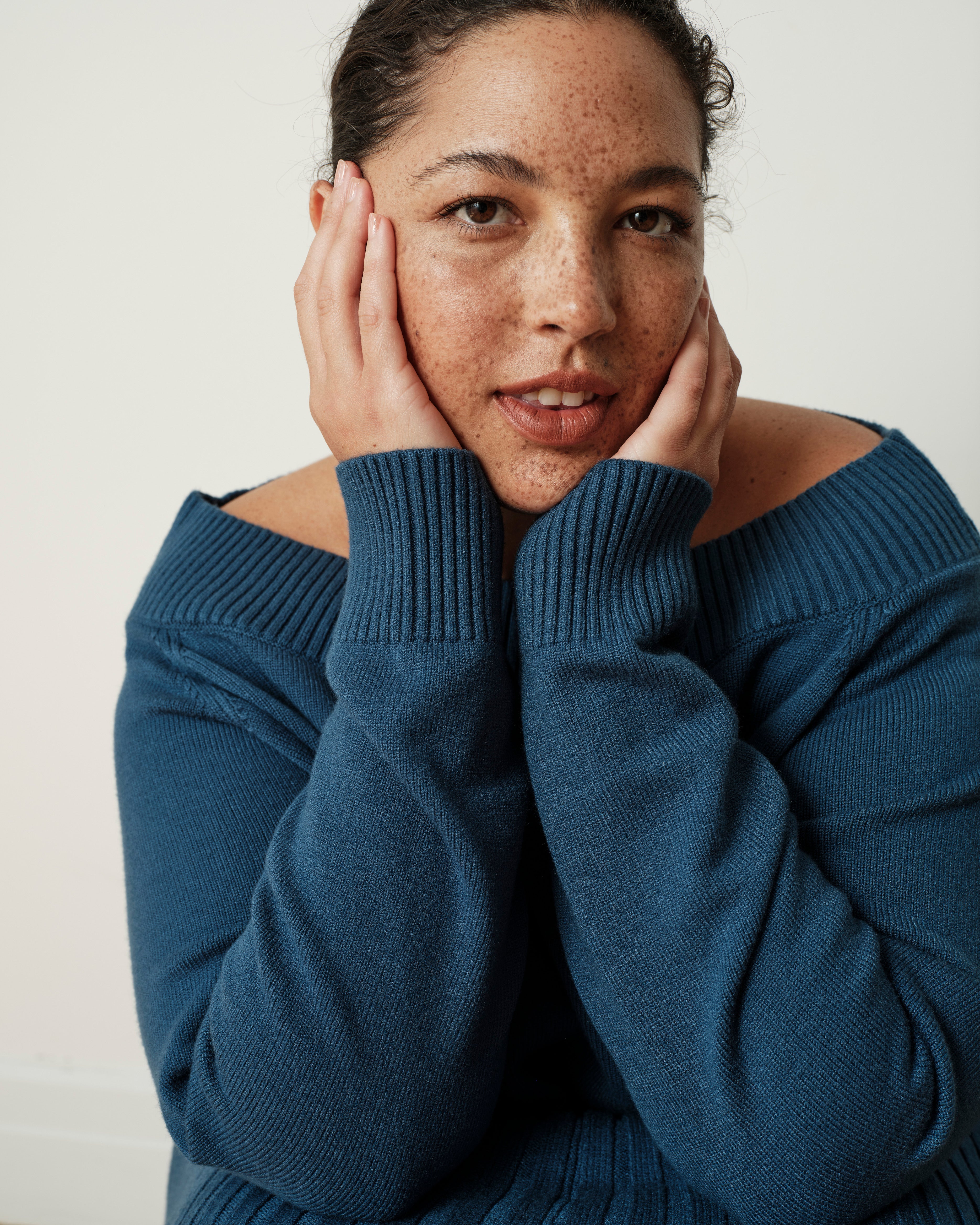 Noomi Cold Shoulder Sweater - Deep Teal